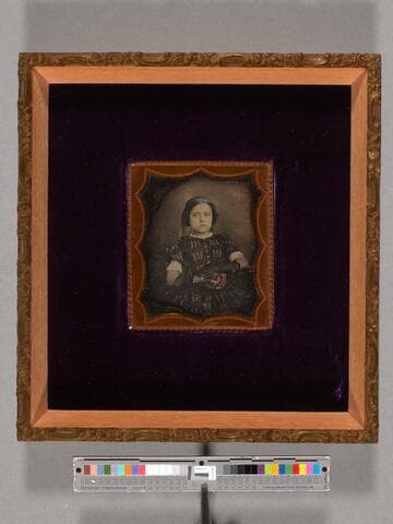 Amanda Dunn Lefler, age 13, wearing lace fingerless gloves