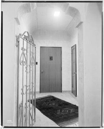 H2.2 - Home Electric Home Tour - Lighting home of Mrs. Hall