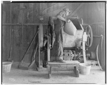 P2 - Poultry - Poultry Ranch of Mr. Fred R. Richardson