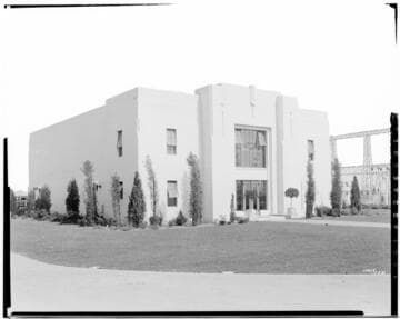 La Fresa Substation building