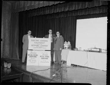 Electric cooking demonstration at Edison General Office auditorium