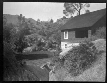 Cabins in foothill oak woodland