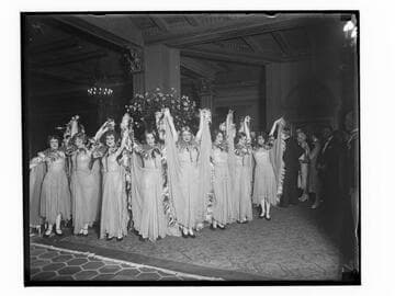 Showgirls at the Club Casa del Mar, Santa Monica, California