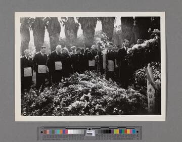 Funeral service for Peter SooHoo, service at Rosedale Cemetery