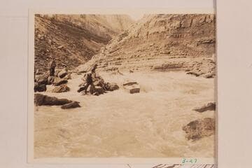 Lining the head of Soap Creek Rapid