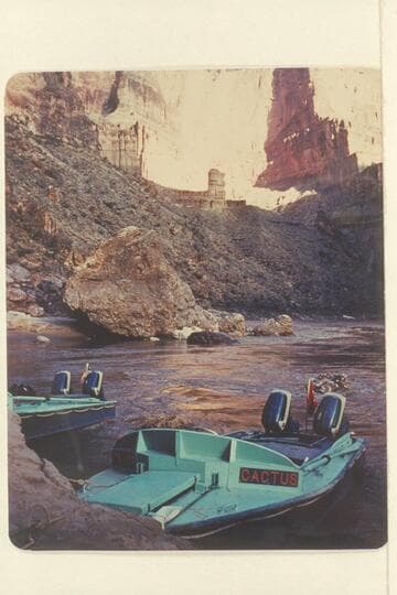 Mooring of the boats at Elves Chasm
