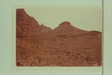 Finger and knoll near 232 Mile Canyon