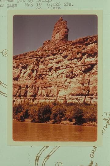 Spire on a rim at about Mile 1, right bank