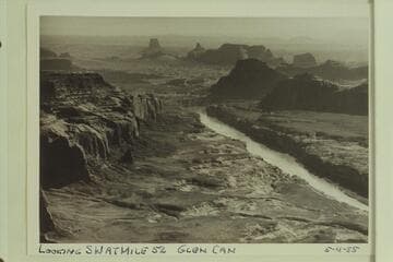 Looking southwest from Mile 52 of Glen Canyon