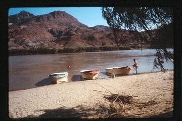 The three boats which completed run up Grand Canyon