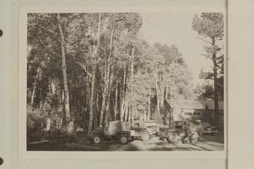 Loading the jeeps at the Frost Ranch.  Monticello