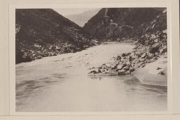 Rapid near Mile [crossed out: 105-106][added above: 104.3]