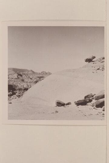 Balanced rock on side of Butte 5014