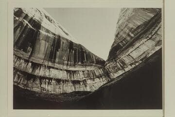 Cave at head of Moepitz Canyon