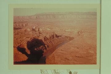 Down to Hole in the Rock from Mile 86