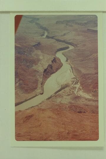 Down to mouth of Paria Creek and the dugway along the left bank
