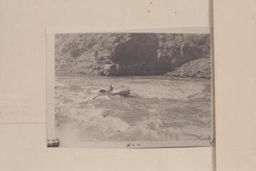 Running rapid at Mile 206.4 in Split Mountain