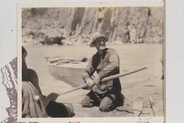 Bus Hatch at noon stop below Monument Creek Rapid.  Bright Angel gauge:  2,070 cfs