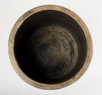 Five-gallon Jar with Bird