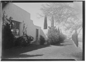 Bradley, Mr. and Mrs. J. H., residence