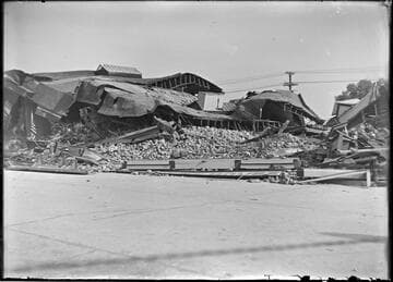 Earthquake destruction