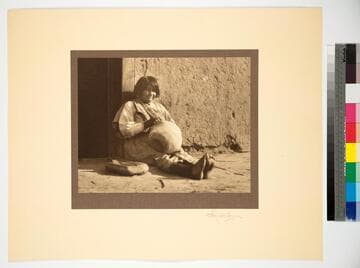 Zuni Pottery Maker, Decorating