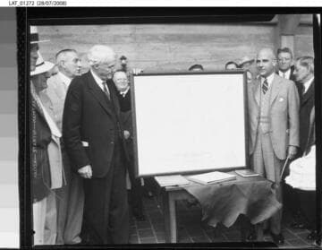 Harry Chandler with Spain chart