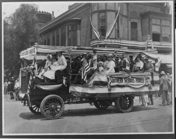 The Alco truck again, now carrying employees and their families in the Fourth of July parade in Riverside, about 1915