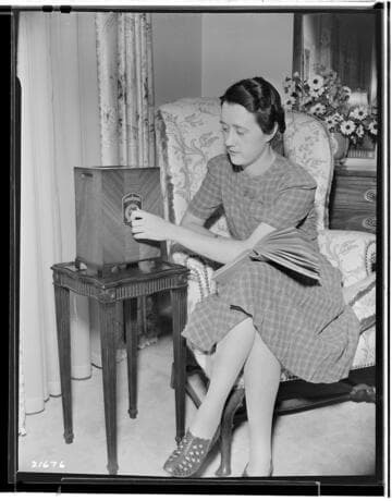 A3.1 - Appliances miscellaneous - Lillian Presnell with Homozone Air Purifier