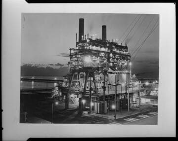 El Segundo Generating Station at dusk