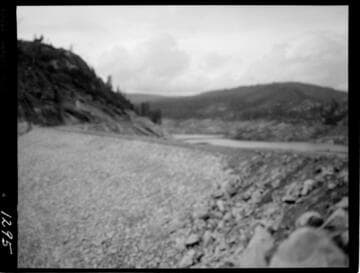 Big Creek - Mammoth Pool - Dam - upstream view from east abutment
