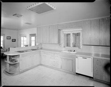 Electric kitchen in a home