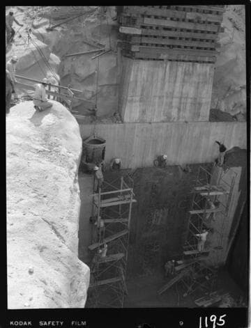 Big Creek - Mammoth Pool - Final placement of concrete at bulkhead