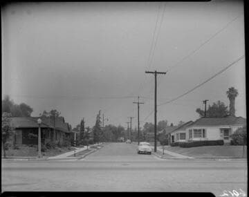 Street lighting in a residential area during the day (1900 to 2000 block of Mission St