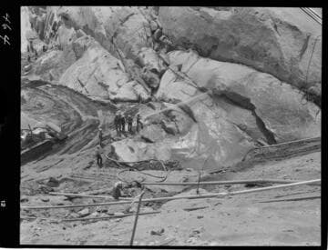 Big Creek - Mammoth Pool - Cleaning abutments in cutoff