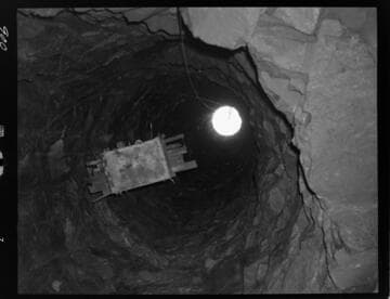 Big Creek - Mammoth Pool - Gate shaft looking up from drifts