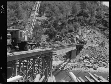 Big Creek - Mammoth Pool - Placing girder bracing on bridge