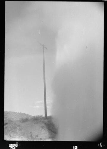 Casa Diablo Geyser at Casa Diably Hot Springs