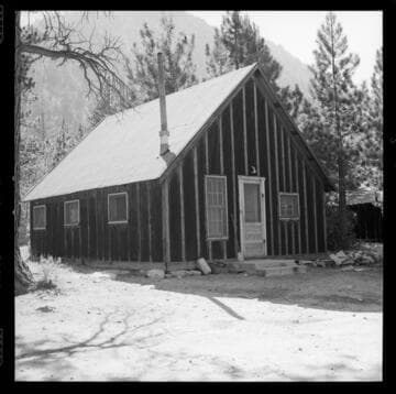 Lee Vining Headquarters Camp