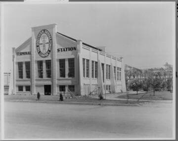 Southern Sierras Power's El Centro Substation was the terminus of a transmission line from the Bishop Creek Hydro Plants