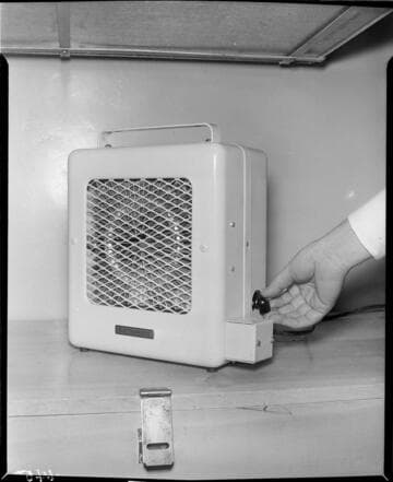 Portable electric heater