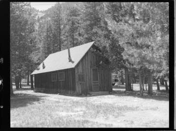 Lee Vining Headquarters Camp