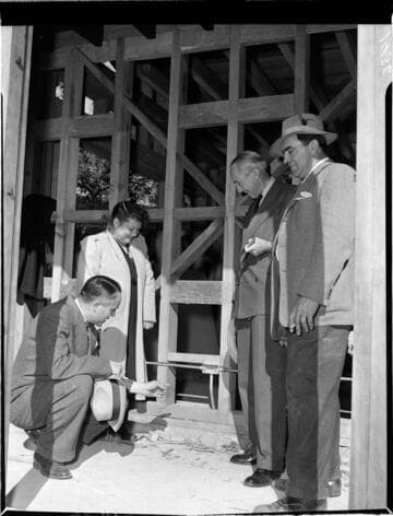 Electric floor heat installation