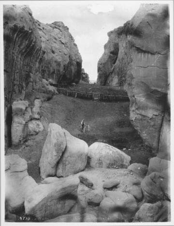 Rocky walls of Acoma