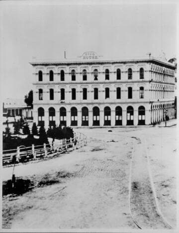Pico House and Plaza