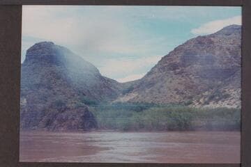 Mile 221-222; gulley at left bank, 221.1