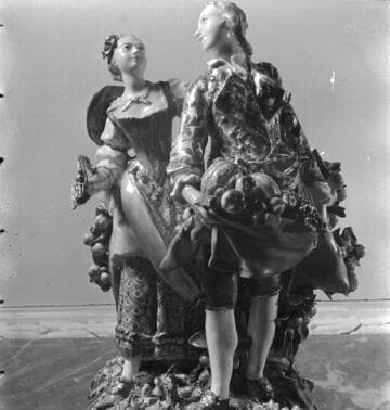 Chelsea porcelain "Summer" and "Autumn."