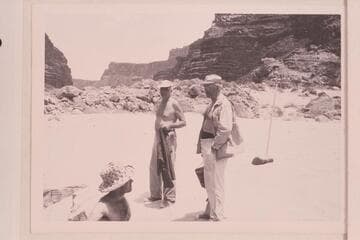 Garth Marston discusses rapid technique with Josh Eisaman and Dock Marston at Mile 24 1/2