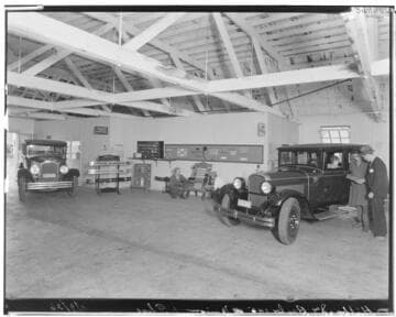 Hibbard and Baylor auto shop, 145 West Union, Pasadena. 1926