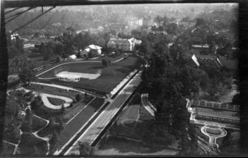 Aerial photograph of a residential area of Pasadena. November 10, 1913